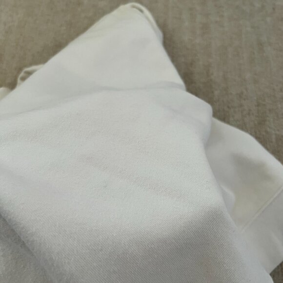 Levi’s Long Sleeve Sweatshirt XL White Red Spellout - Picture 10 of 11